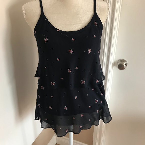 - Cabi Ruffle Layer Tank Floral - Picture 2 of 8